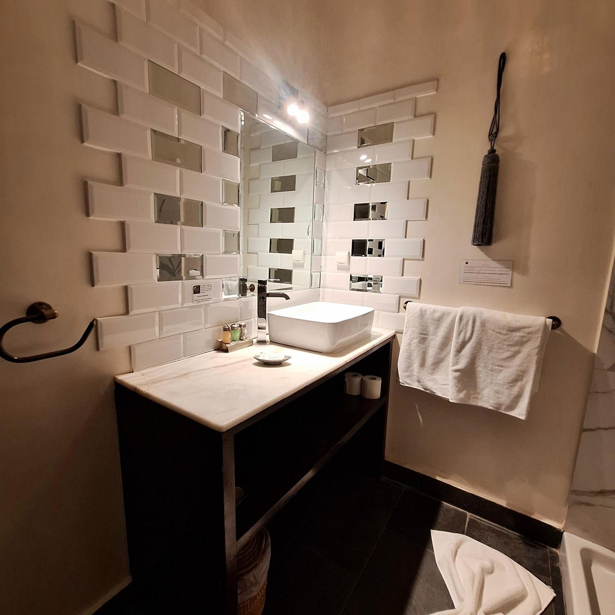 Standard Double Room,1613414939:JPEG